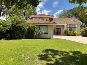 31457 Corte Madera in Temecula, CA - Building Photo - Building Photo