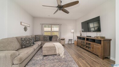 115 Branton Ct in New Market, AL - Building Photo - Building Photo