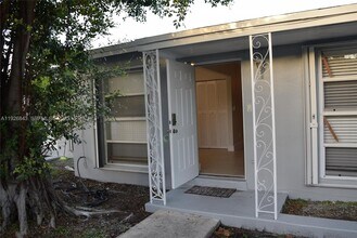19391 SW 103rd Ct in Cutler Bay, FL - Building Photo - Building Photo