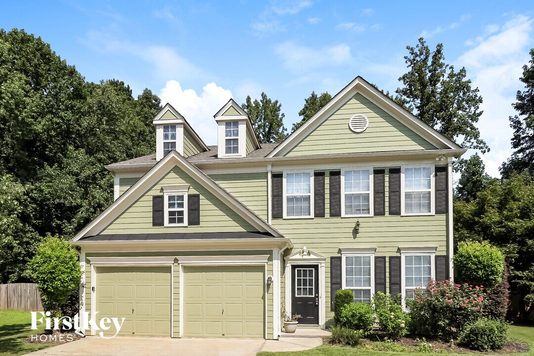 753 Weybourne Ct NE in Marietta, GA - Building Photo