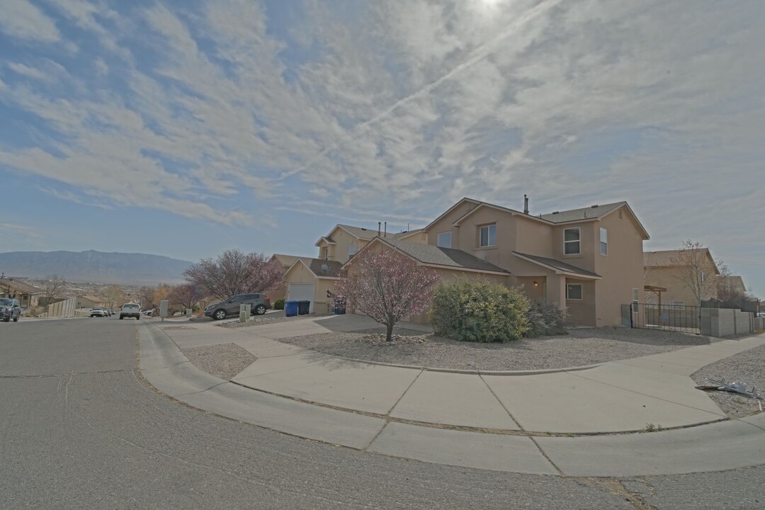 6156 Rose Park Ave NW in Albuquerque, NM - Foto de edificio