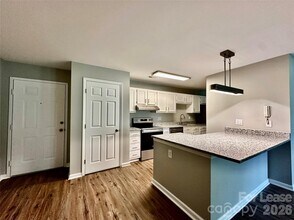 10240 Rose Meadow Ln in Charlotte, NC - Building Photo - Building Photo