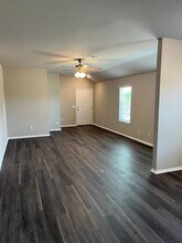 1310 Tortoise Wood Rd in Norman, OK - Building Photo - Building Photo