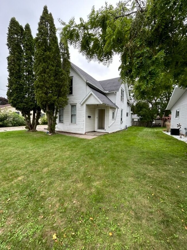 property at 3117 Mero St