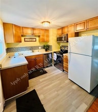 8700 W 82nd St in Overland Park, KS - Building Photo - Building Photo