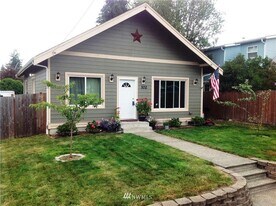 102 Pennsylvania Ave N in Eatonville, WA - Building Photo