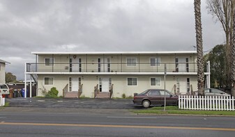 738-750 Lincoln Ave Apartments