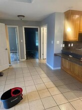 1130 E Ohio St in Van, TX - Building Photo - Building Photo