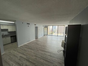 1020 15th St, Unit 19G in Denver, CO - Foto de edificio - Building Photo