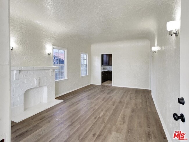 4222 Hooper Ave. in Los Angeles, CA - Building Photo - Building Photo