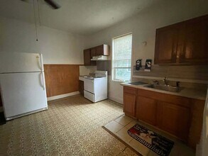 300 Sortwell St in West Columbia, SC - Building Photo - Building Photo