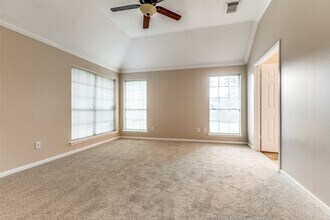 9635 Therrell Dr in Houston, TX - Foto de edificio - Building Photo