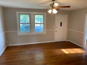 312 Picker Ave in Wood River, IL - Building Photo - Building Photo