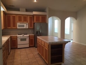 123 Mandalay Ct in Chico, CA - Building Photo - Building Photo