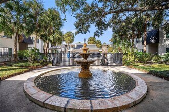 4325 Aegean Dr in Tampa, FL - Building Photo - Building Photo