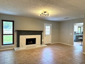 3815 Flintrock Ln in Sugar Land, TX - Building Photo - Building Photo