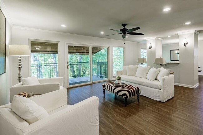 8810 Mountain Path Cir in Austin, TX - Building Photo - Building Photo