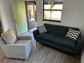 2512 Legion Dr, Unit 2512 in Knoxville, TN - Building Photo