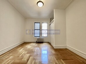 664 W 163rd St, Unit 35 in New York, NY - Building Photo - Building Photo