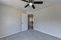 4028 Rosewood View Dr in Suwanee, GA - Foto de edificio - Building Photo