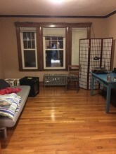 137 Willow St in Cambridge, MA - Building Photo - Interior Photo