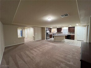 8376 Accolade St in Las Vegas, NV - Building Photo - Building Photo