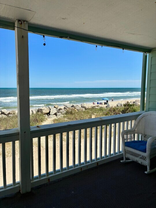 1518 Carolina Beach Ave N in Carolina Beach, NC - Building Photo