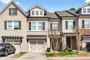 166 Bellehaven Dr in Woodstock, GA - Building Photo