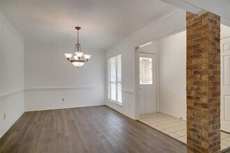 2813 Woodpath Ln in Bedford, TX - Building Photo - Building Photo