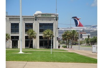 2502-2514 Church St in Galveston, TX - Building Photo - Building Photo