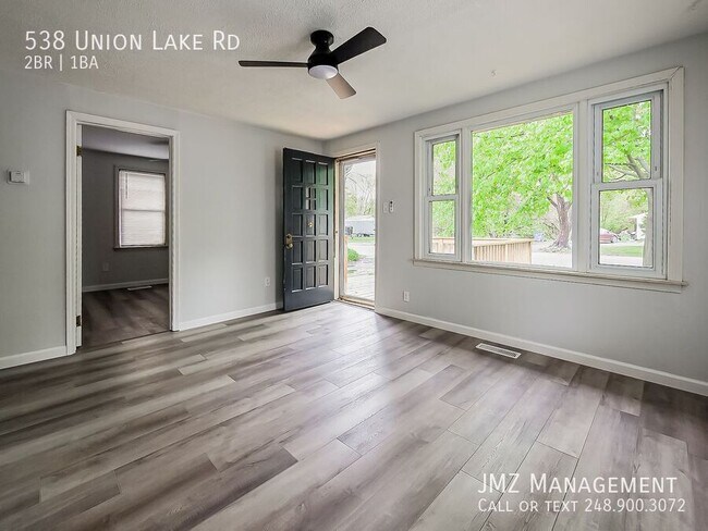 538 Union Lake Rd in White Lake, MI - Building Photo - Building Photo