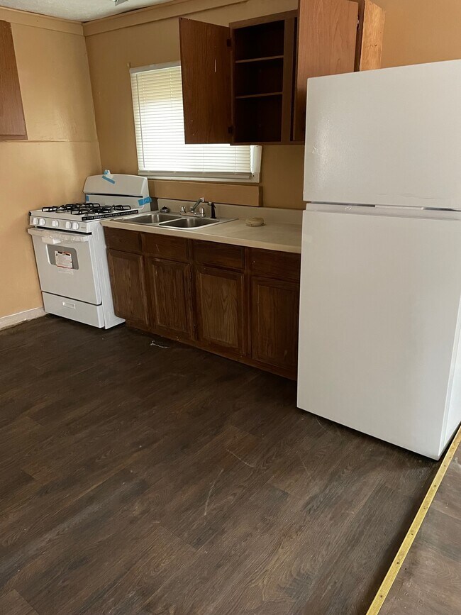 712 S Francis Ave Rentals in Lansing, MI