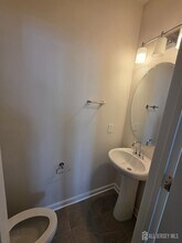804 Sadie Cir in New Brunswick, NJ - Building Photo - Building Photo