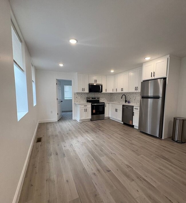 1331 Dickinson St, Unit 1, Unit 1