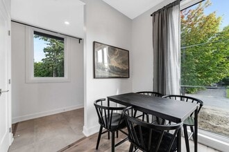 157 Sanford Ave in Ottawa, ON - Building Photo - Building Photo