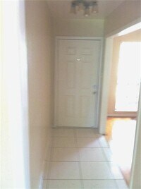 5138 Howcher St photo'