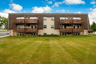 1175 N Elm St in Orrville, OH - Building Photo - Building Photo
