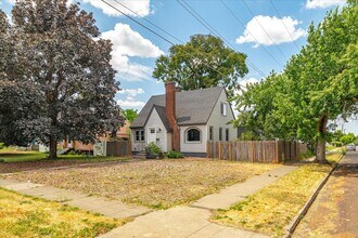 2431 N Atlantic St in Spokane, WA - Building Photo - Building Photo