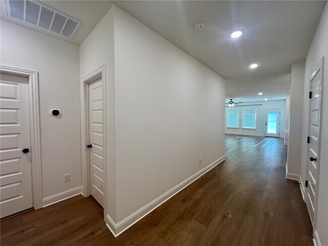 3006 S 14th Pl in Rogers, AR - Building Photo - Building Photo
