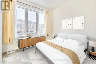 16 Tay Ln in Richmond Hill, ON - Building Photo - Building Photo