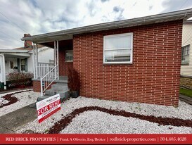 912 Gaston Ave in Fairmont, WV - Building Photo