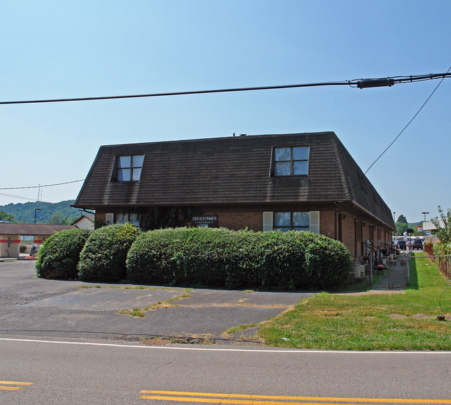 Ridge Runner Apartments in Huntington, WV - Foto de edificio - Building Photo