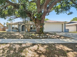 612 Limetree Dr in Oldsmar, FL - Building Photo - Building Photo