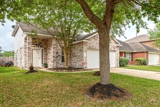 22439 Highland Point Ln in Spring, TX - Building Photo - Building Photo