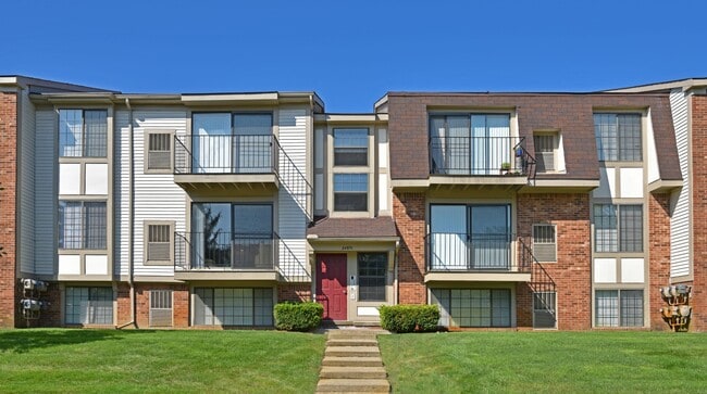 Windemere Apartments in Farmington Hills, MI - Foto de edificio - Building Photo