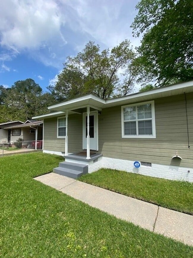 250 Winfield St in Jackson, MS - Building Photo - Building Photo