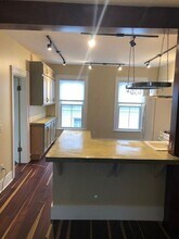 28 Gilman St-Unit -02 in Portland, ME - Building Photo - Building Photo