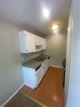 223 Kelsey Ave-Unit -2 in San Antonio, TX - Foto de edificio - Building Photo