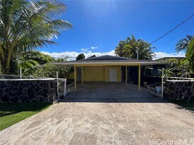 11 Haumalu Pl in Wahiawa, HI - Building Photo