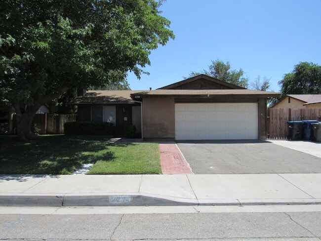 property at 2214 W Ave K-15